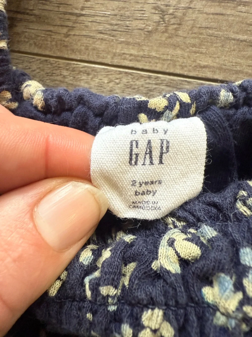 GAP Navy & White Floral 100% Cotton Smocked Romper 2T